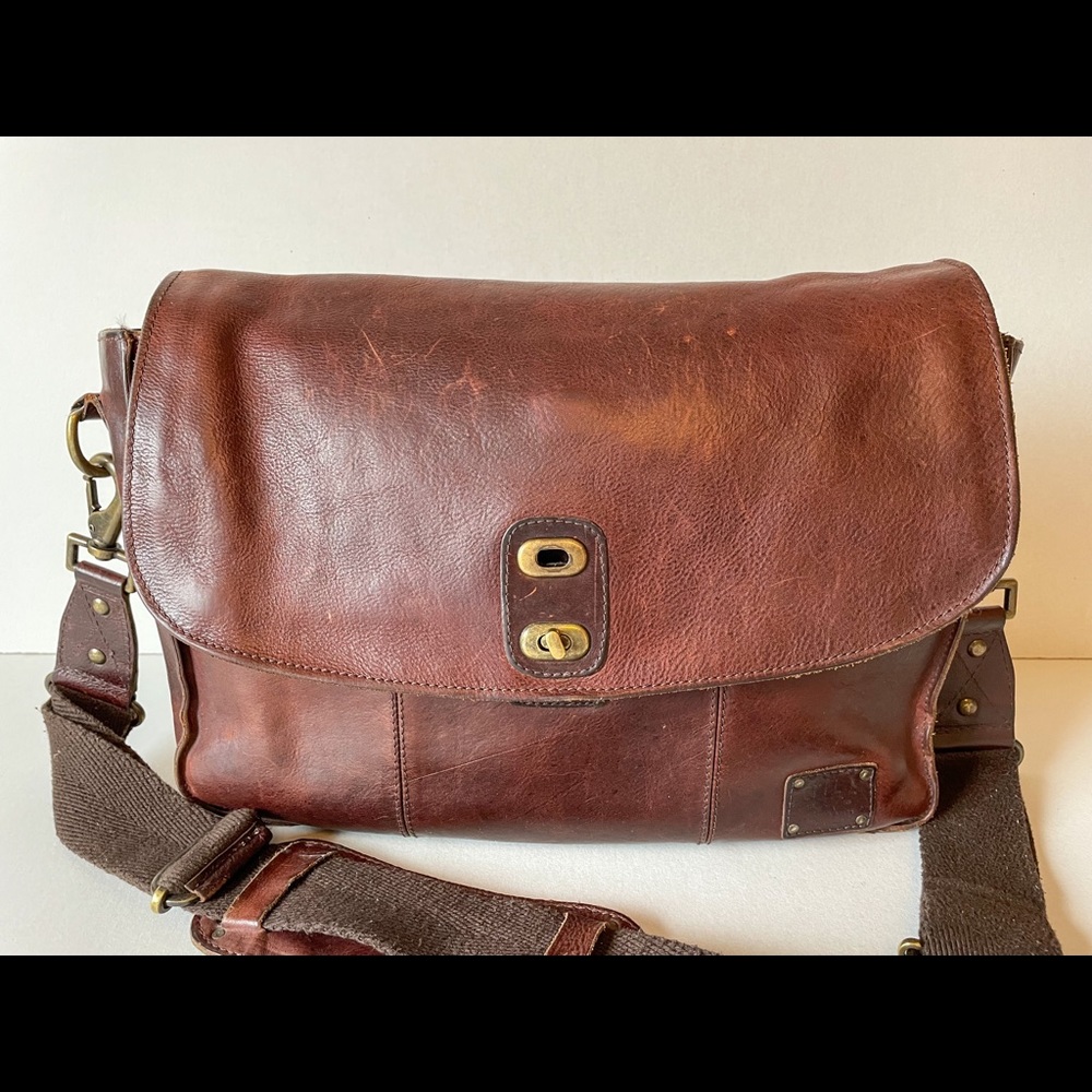WILL leather goods briefcase